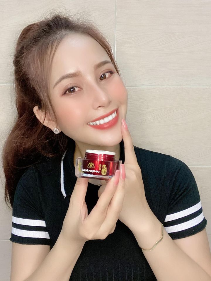 14330-csf210-16-9.jpg Cao Mụn Sâm Đỏ 36 Vị MeeA Organic Loại Lớn 15g - 8938534672009