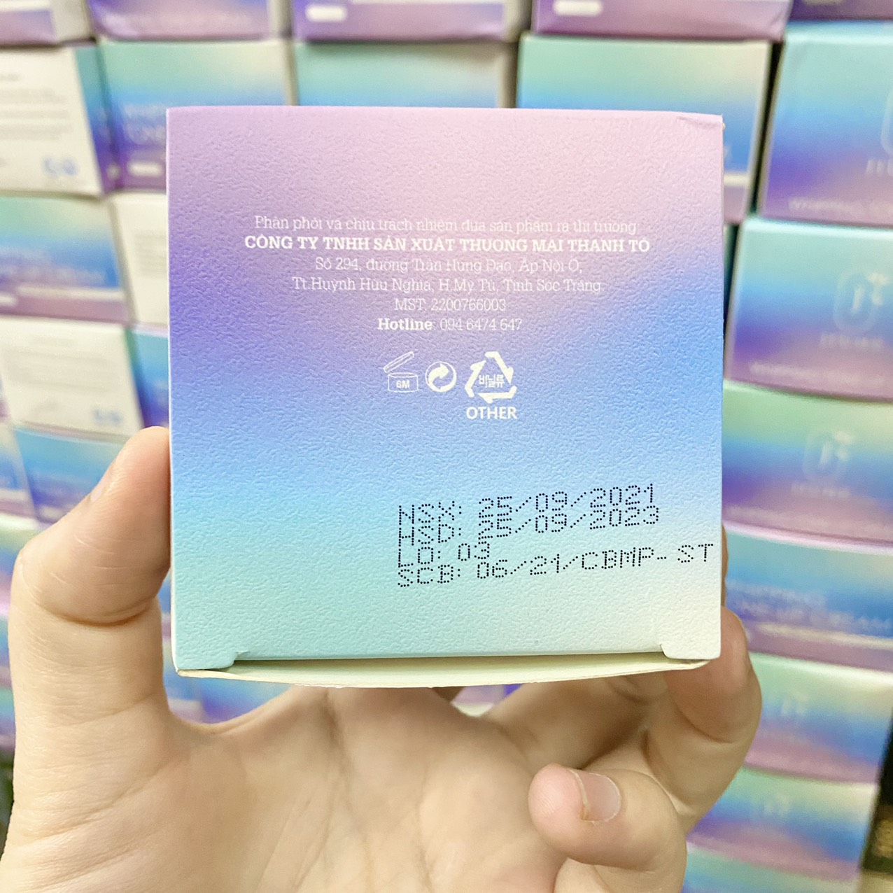 15256-0752124130-z2828196782465-582ec636b97f7f88e12c6ab1ed192459-2.jpg Kem Face Jiuhe Thanh Tô Cosmetics - FACEJ