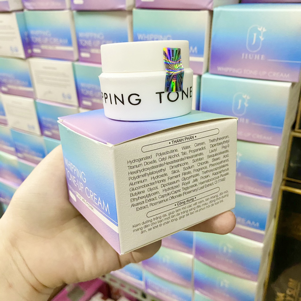 15256-0752172417-z2828196774228-0f0c0aebd780bf63e2c7723309f6c211-2.jpg Kem Face Jiuhe Thanh Tô Cosmetics - FACEJ