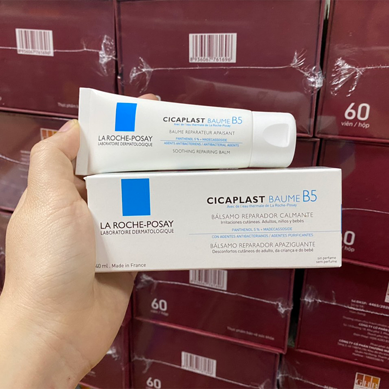 15358-0848436328-z2611307777899-6ae0e795ffae4f4733a5c483605a617f-1-2.png Kem Dưỡng Da La Roche Posay Làm Dịu Hỗ Trợ Phục Hồi Da 40ml Hàng Công Ty Có Tem Phụ - 3337872412998