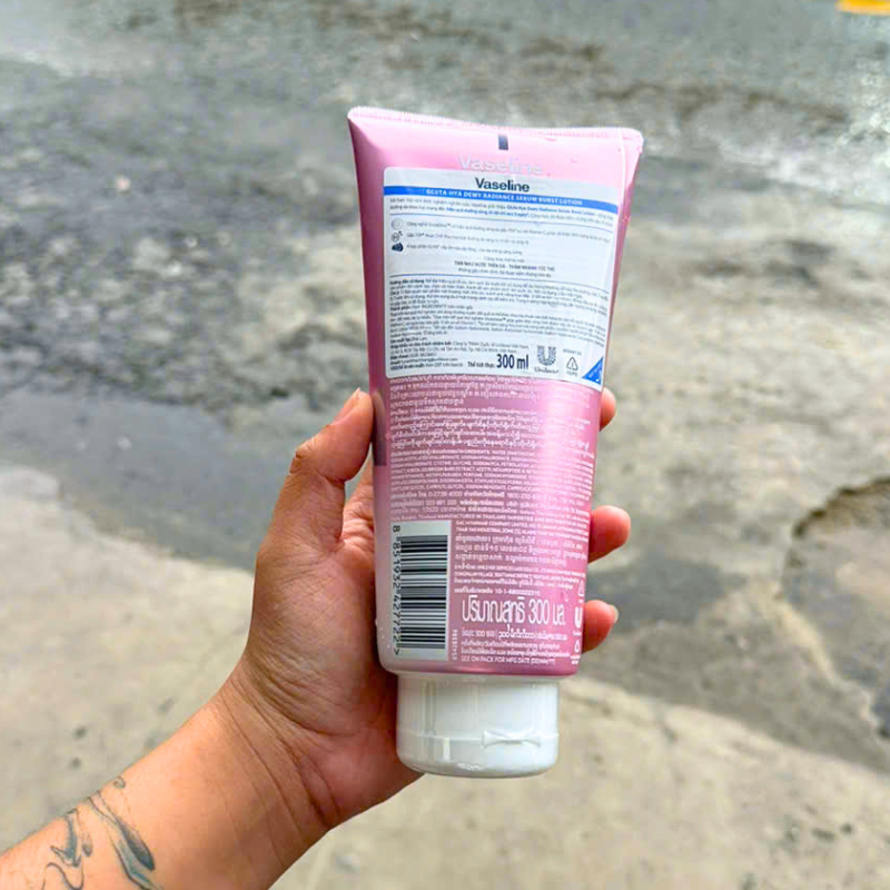 16317_10_20260611180531.png Sữa Dưỡng Thể Vaseline 70X Màu Hồng 300ml (Hàng nhập khẩu có tem phụ) - Phiên Bản Mới - 8851932427722