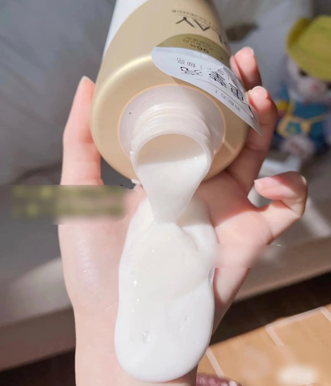 Sữa Tắm Trắng Da Olay B3 Vitamin C Bản Trung