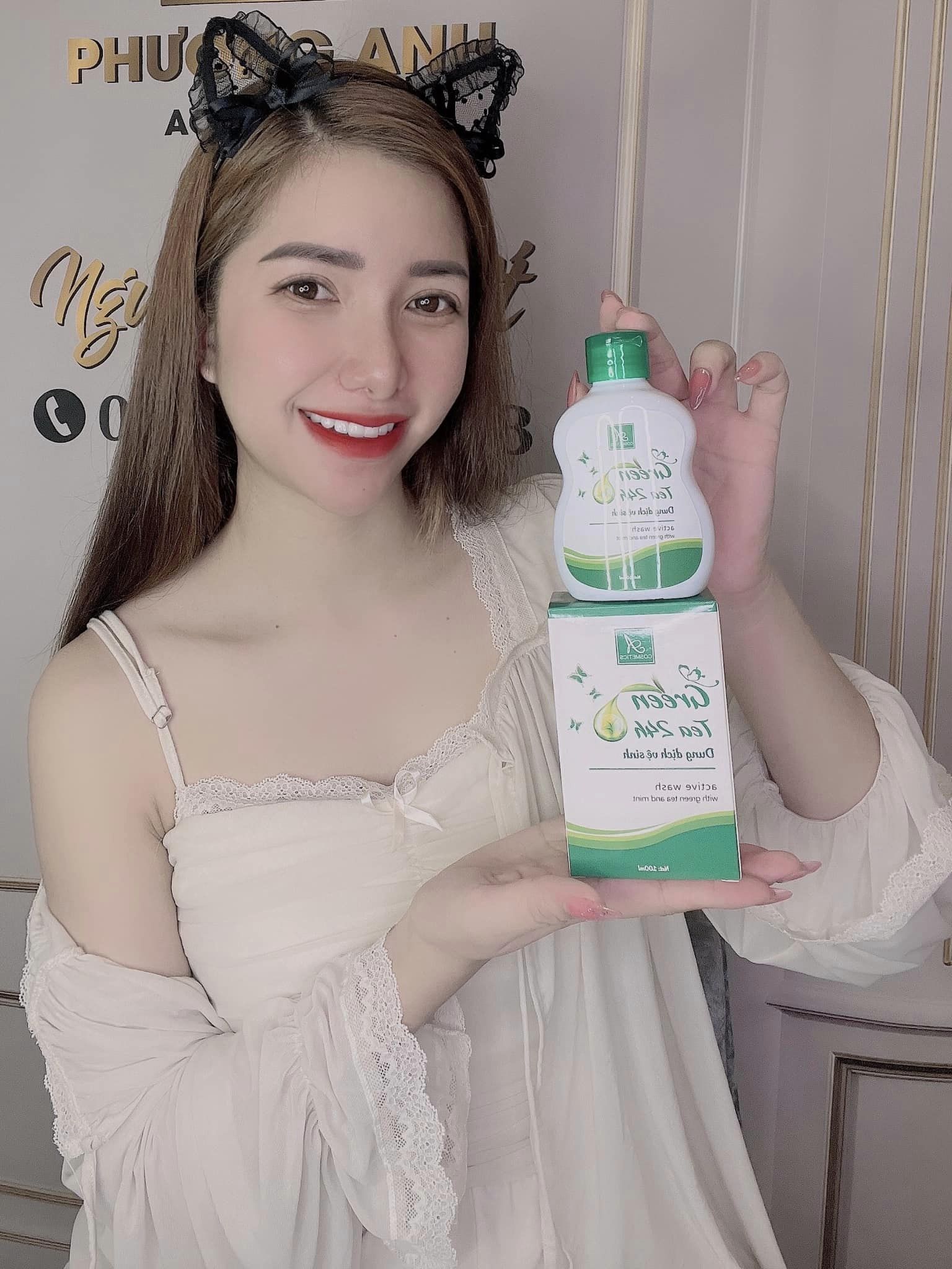 Dung dịch vệ sinh green tea 24h A Cosmetics Phương Anh