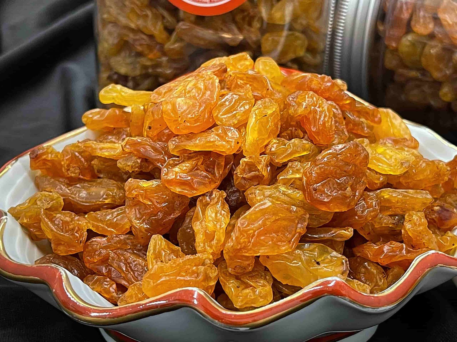 Hộp Nho Vàng Sun Khía 450G Hộp Tết Hộp Nho Vàng Sun Khía 450G Hộp Tết