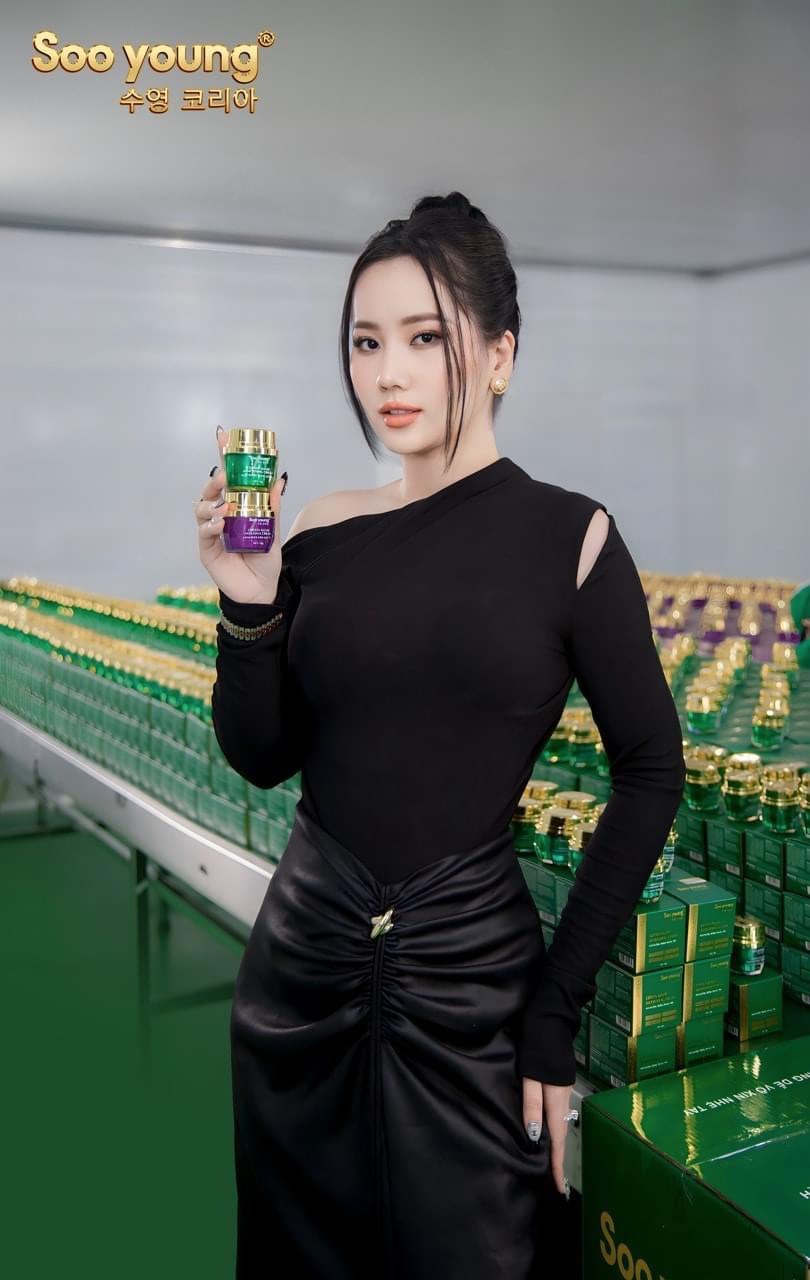 23066-z4909332355842-22c621e0feef4fba81a4261fa9d923bd-7.jpg Combo Face Ngày Lục Tảo Soo Young Mini + Face Đêm Lục Tảo Soo Young Mini (Tặng 1 Serum meso) - CBFACESYMINI