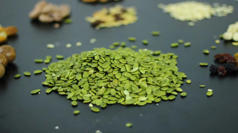 23084_z6025422107377-dd50cde6515e66189ab5834573567fc2_20241112172732-3.jpg Hộp Quà Tết Hạt Bí Xanh Sấy Mộc Thơm Ngon 500g - Hộp Sun Khía Hộp Quà Tết 2026 - HBXHK