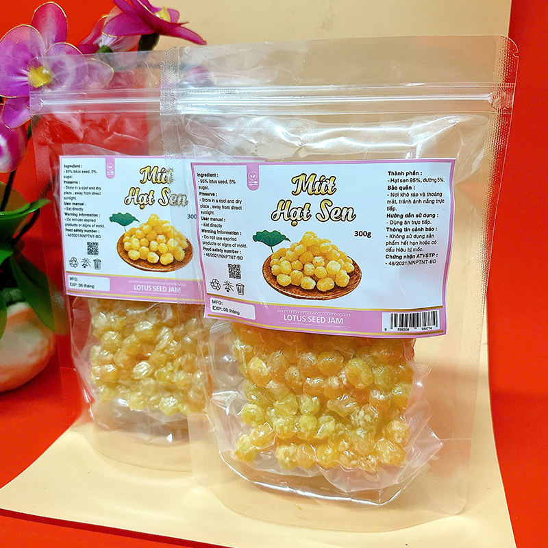 23384_z6125810959713-b9f8dfe2723d81a2351ab81f57df64ba_20241213165014-4.jpg Mứt Hạt Sen Túi Zip 300g - HSHCK