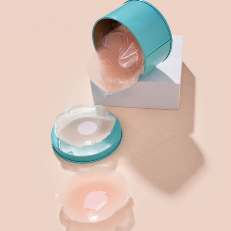 24945_3_20250918181044-1.png Hộp 5 Cặp Miếng Dán Ngực Siêu Dính Tái Sử Dụng Nhiều Lần Hộp 8x8x6.5cm - MDN01