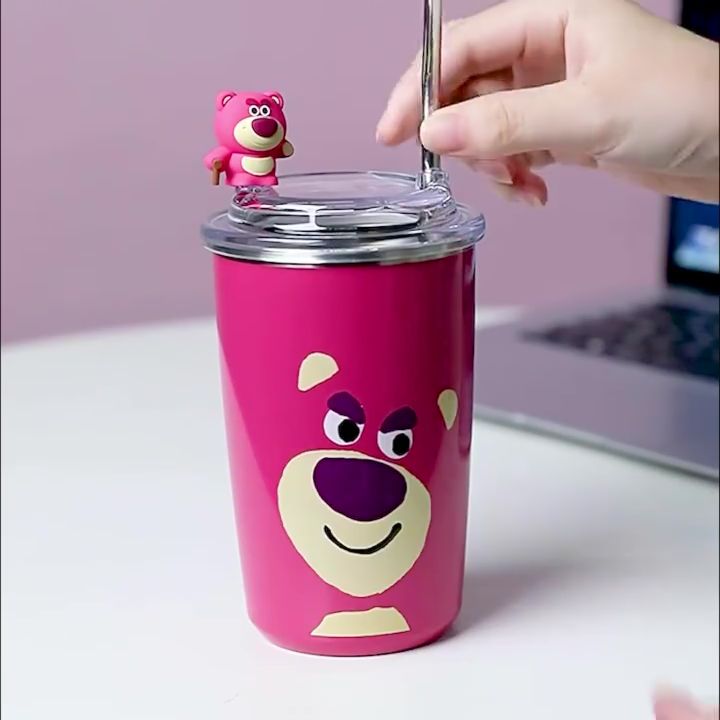 25126_s70760f0161fe4ebbab57196fca52c469d-720x720q80_20240919174140-4.jpg Ly Giữ Nhiệt Cốc Giữ Nhiệt Inox Gấu Dâu Lotso 400ml 13.5x8cm - CGNGD01