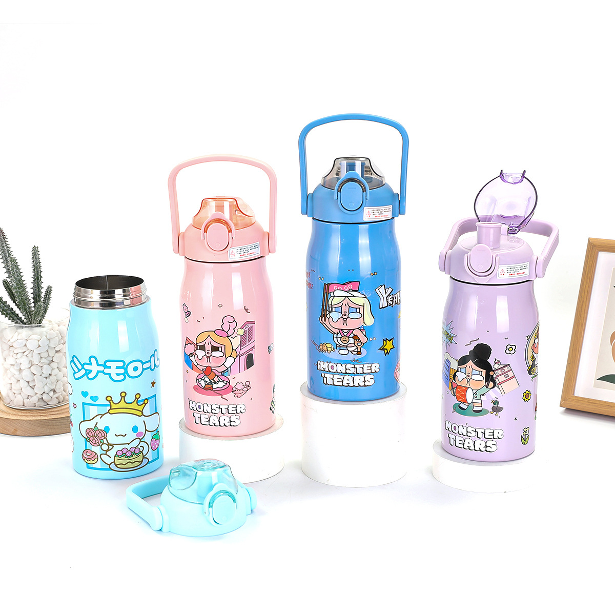 25292_o1cn01pxaa201memox7vyqn-2218174594923-0-cib_20240926150113-3.jpg Bình Giữ Nhiệt Inox Có Quai In Hoạt Hình 1000ml - BGNINCQHTDT