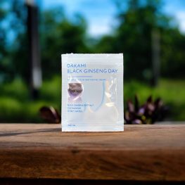 Mẫu Test Kem Face Nám Nhân Sâm Đen Dakami Black Ginseng Ban Ngày Mini 5gr - MTDMBD02
