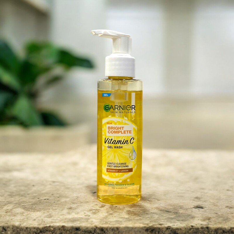 25399_gel-rua-mat-garnier-phu-photoroom-2_20241008180609-1.jpg Gel Rửa Mặt Garnier Sạch Dịu Nhẹ Bright Complete Vitamin C Gel Wash 120ml - 8994993018024