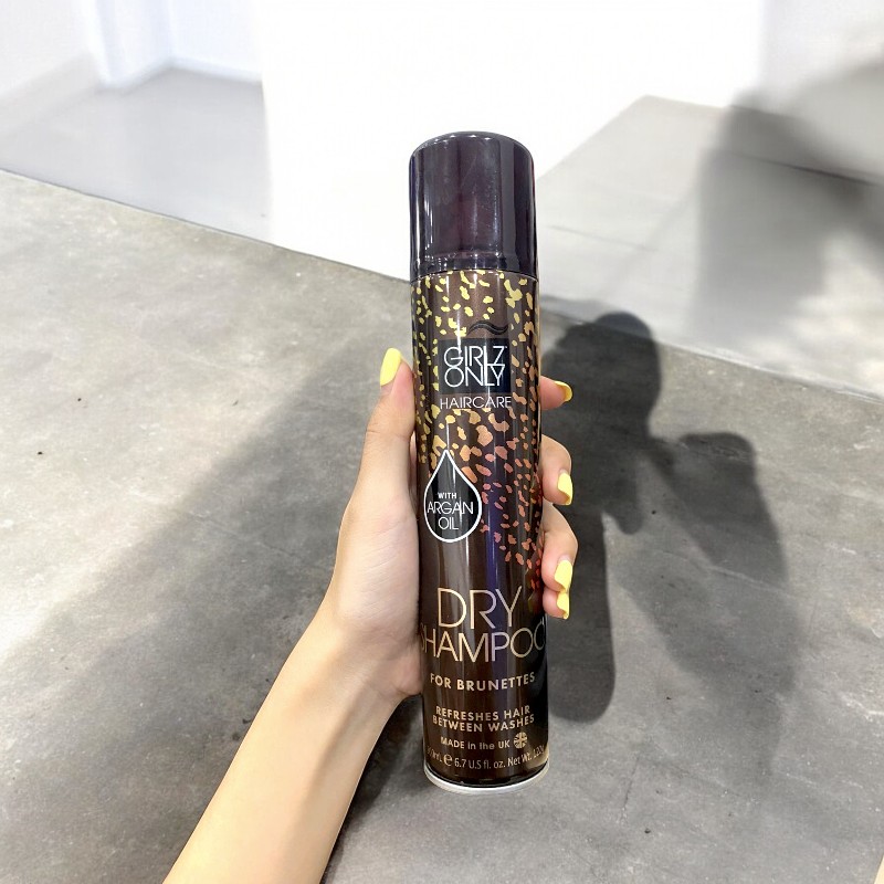 25490_phu-photoroom-10_20241022122846-2.jpg Dầu Gội Khô Girlz Only Màu Nâu 200ml - Dầu Gội Khô Cho Tóc Tối Màu - 5021320103269