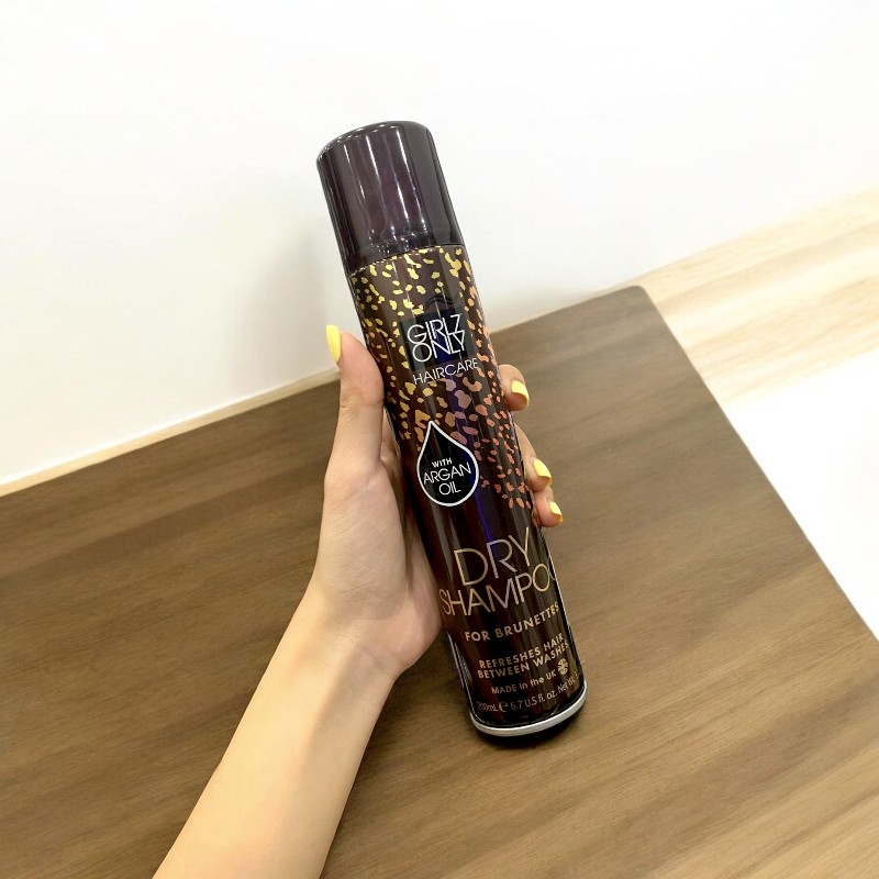 25490_phu-photoroom-9_20241022122847-2.jpg Dầu Gội Khô Girlz Only Màu Nâu 200ml - Dầu Gội Khô Cho Tóc Tối Màu - 5021320103269