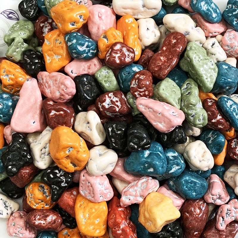 Hộp Kẹo Sỏi Đá Socola Bát Giác 300G Hộp Quà Tết 2026 Hộp Kẹo Sỏi Đá Socola Bát Giác 300G Hộp Quà Tết 2026