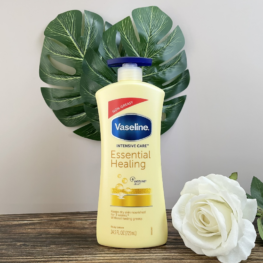 Sữa Dưỡng Thể Vaseline Intensive Care Essential Healing Màu Vàng 725ml - Hàng Xách Tay - 8901030912955