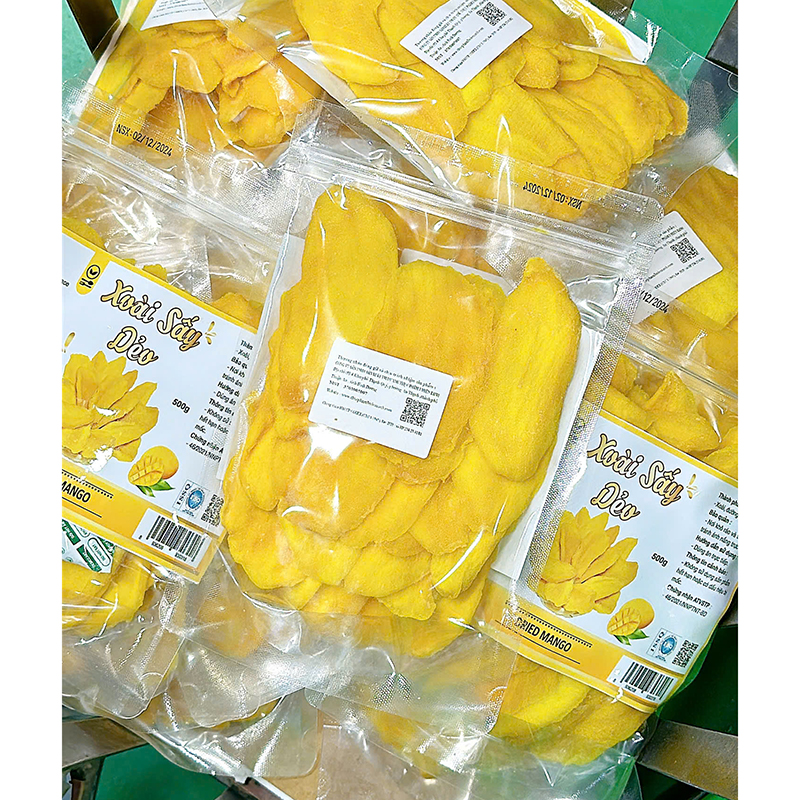 Xoài Sấy Dẻo Túi Zip Thơm Ngon 500g Xoài Sấy Dẻo Túi Zip Thơm Ngon 500g