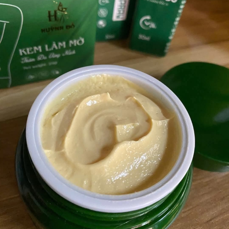 25900_combo-kem-nach-huynh-do-phu-photoroom-1_20241224115341-2.png Kem Dưỡng Trắng Nách Huỳnh Đỗ Cosmetics 20g - Tặng 1 Chai Xịt Khử Mùi Hôi 30ml - KDTNHD