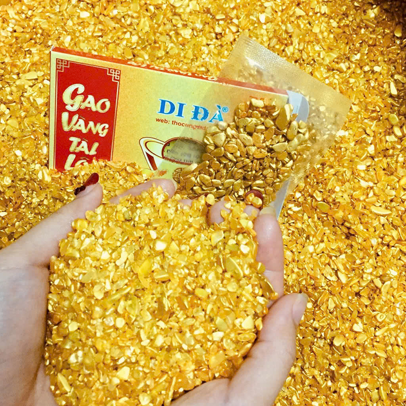 25999_z6233891391729-1fe1335cbd81e08538c97f7356656c6d_20250118154928-12.jpg Hộp Gạo Vàng Thần Tài Phong Thuỷ Chiêu Tài Lộc - GCT01