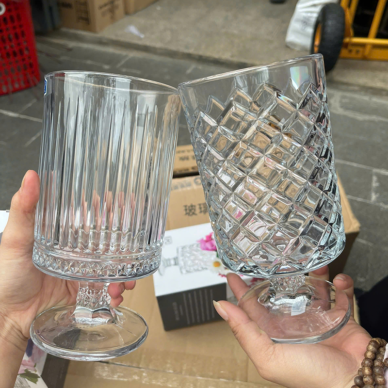 26007_z6234174446129-edbbe6609377b202fc1ff405efd97807_20250120113155-2.jpg Bình Hoa Thủy Tinh - Lọ Hoa Mang Phong Cách Châu Âu Sang Trọng 19x10.5cm - BHTT04