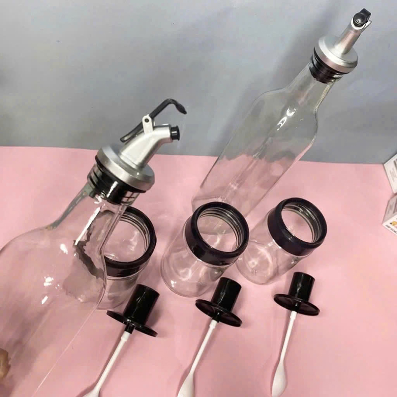 26013_z6238133606819-517267e777352383b9856735d53cd002_20250120152214-2.jpg Bộ Hũ Lọ Gia Vị Thủy Tinh 5 Món 500ml 250ml 31x5.2cm & 15x6.5cm - BHTT02