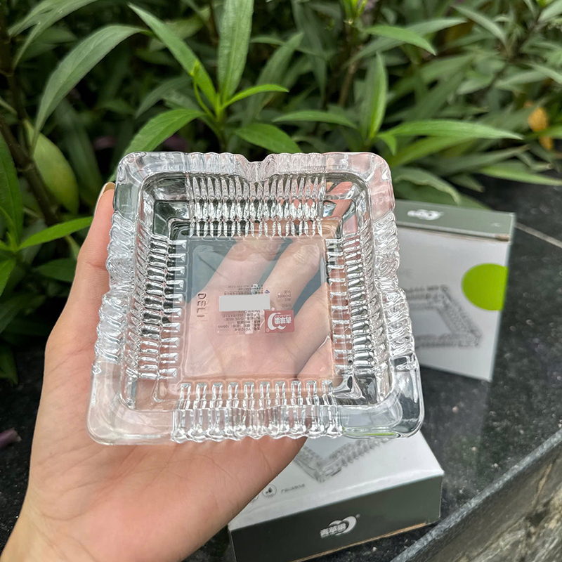 26024_z6241309615745-e0505b443240acff1a7392f99e787076_20250121115859-2.jpg Gạt Tàn Thuốc Thủy Tinh - Gạt Tàn Thuốc Lá Vuông 11x11x3.5cm - GTT01