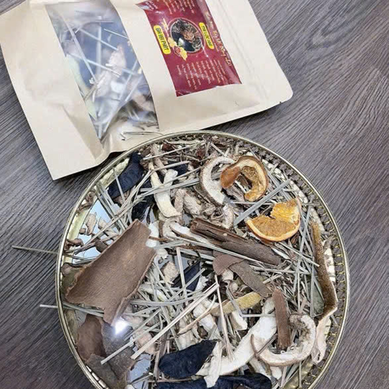 26076_z6251610761250-5a88f02687540b35d8ef277958752e70_20250125110728-3.jpg Gói Xông Nhà Giúp Chiêu Tài Lộc Đại Phát Gói 100gr - GXN02