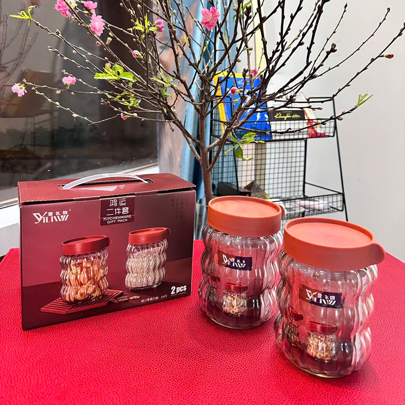 Bộ 2 Hũ Đựng Gia Vị Thủy Tinh Cao Cấp - Lọ Gia Vị Nắp Đỏ YILIWU 9x16cm Bộ 2 Hũ Đựng Gia Vị Thủy Tinh Cao Cấp - Lọ Gia Vị Nắp Đỏ YILIWU 9x16cm
