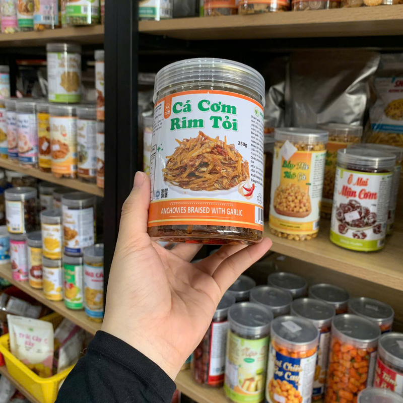 26229_277_20251203182453-2.png Cá Cơm Rim Tỏi Thơm Ngon 250g Hộp - CCRT250G