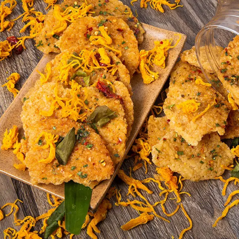 26377_5_20250510121205-2.png Cơm Cháy Khô Gà Thơm Ngon Hộp 500g - CCKGH500G