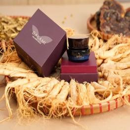 [CẬN DATE 7/8/2025] Kem Face Nám Nhân Sâm Đen Dakami Black Ginseng - Hộp Cứng Mẫu Cũ - CD8938539627080