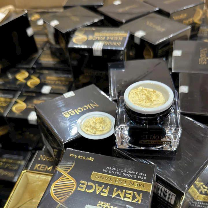 Combo Tái Sinh Nicolas - Serum Peeling 30ml & Kem Face Men Tảo Xanh Collagen 5g Combo Tái Sinh Nicolas - Serum Peeling 30ml & Kem Face Men Tảo Xanh Collagen 5g