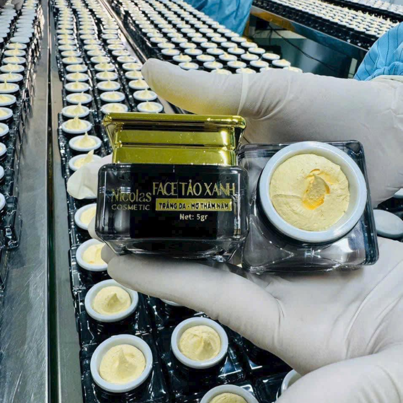 Combo Tái Sinh Nicolas - Serum Peeling 30ml & Kem Face Men Tảo Xanh Collagen 5g Combo Tái Sinh Nicolas - Serum Peeling 30ml & Kem Face Men Tảo Xanh Collagen 5g