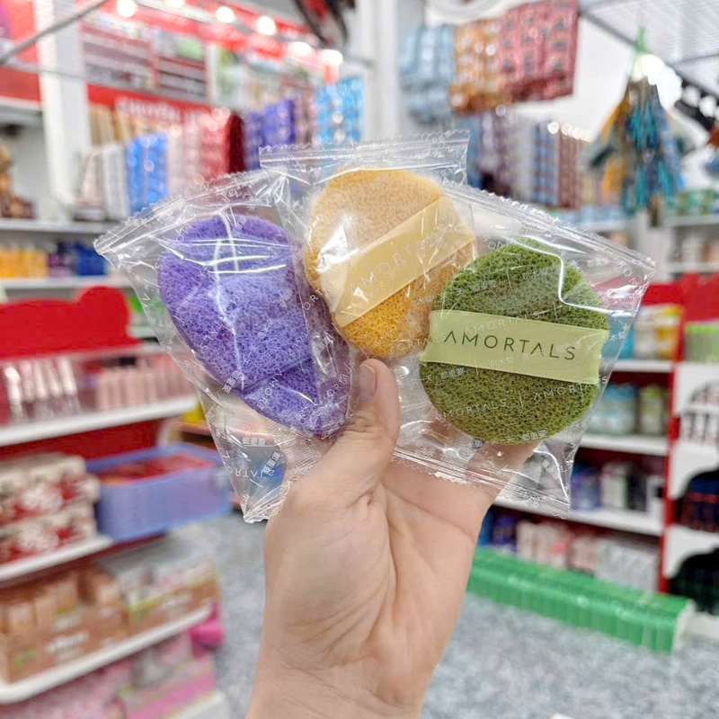 26748_3_20250913172503-2.png Hộp 3 Miếng Bông Mút Rửa Mặt Bọt Biển Amortals (Có Chữ) - BMAMORTALS