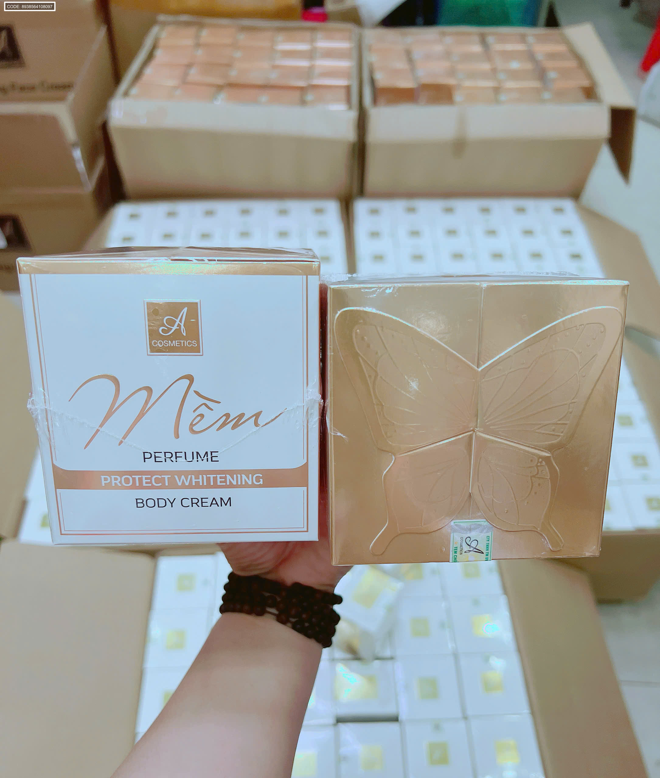 Kem Body Mềm Nước Hoa A Cosmetics Phương Anh 150g - Phiên Bản Mới Kem Body Mềm Nước Hoa A Cosmetics Phương Anh 150g - Phiên Bản Mới