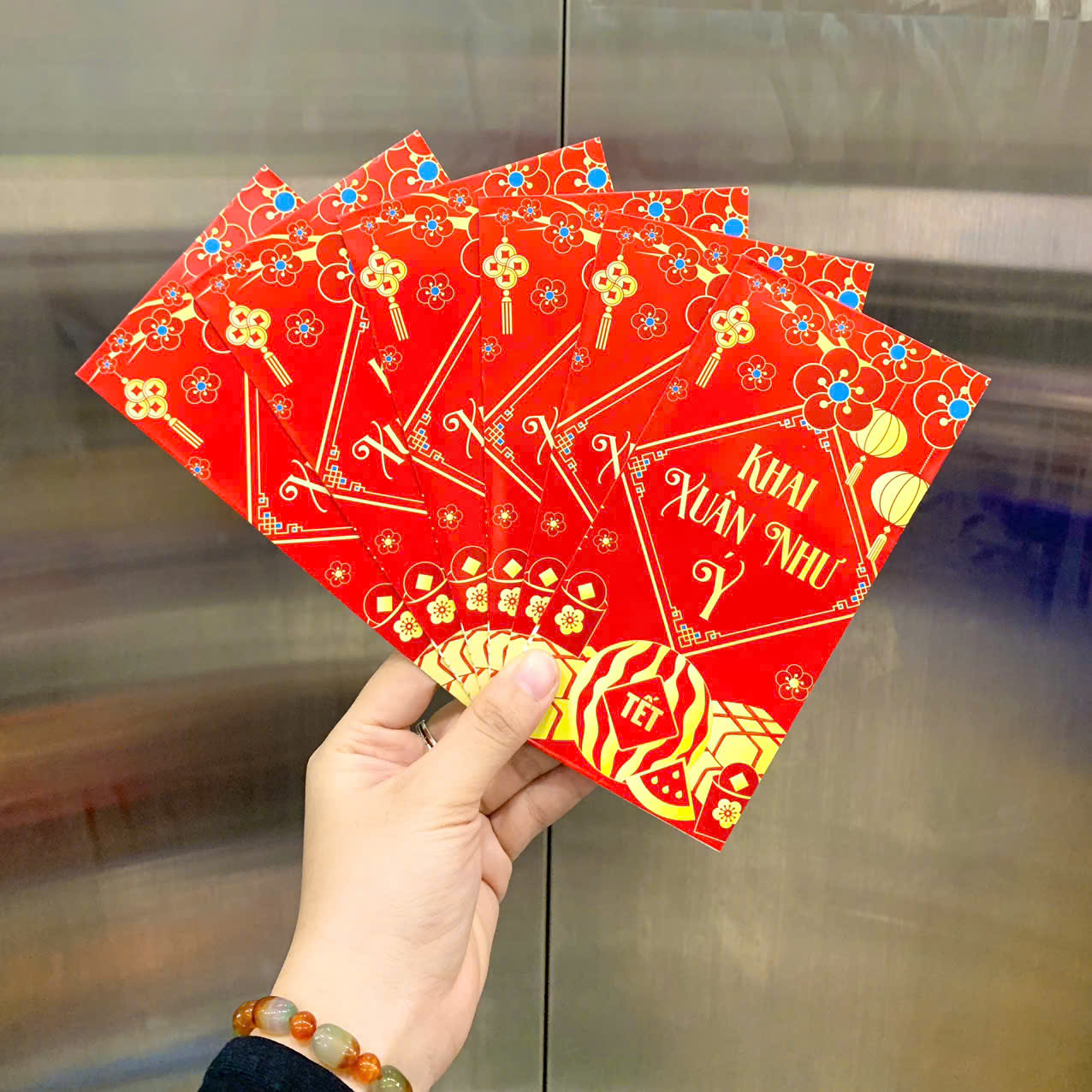 26988_z7271016676774-4908382c76f2072ba362c449a3d7de33_20251128155236.png Combo 100 Bao Lì Xì Tết Bính Ngọ 2026 - Khách Chọn Tối Đa 10 mẫu - LIXI2026