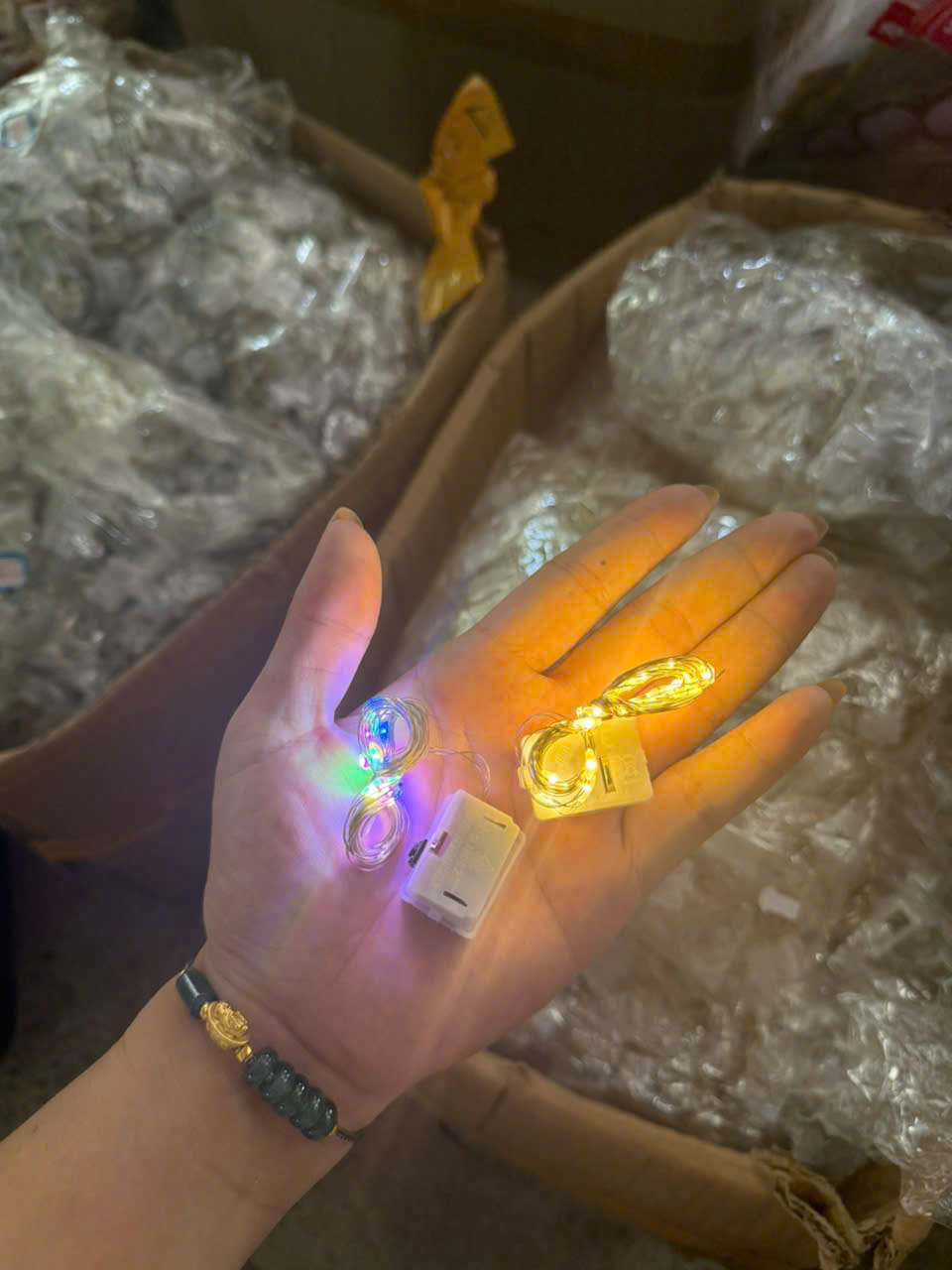 Nguồn sỉ 10 Dây ĐÈN CHỚP PIN ĐỦ MÀU & MÀU VÀNG loại 1m Nguồn sỉ 10 Dây ĐÈN CHỚP PIN ĐỦ MÀU & MÀU VÀNG loại 1m