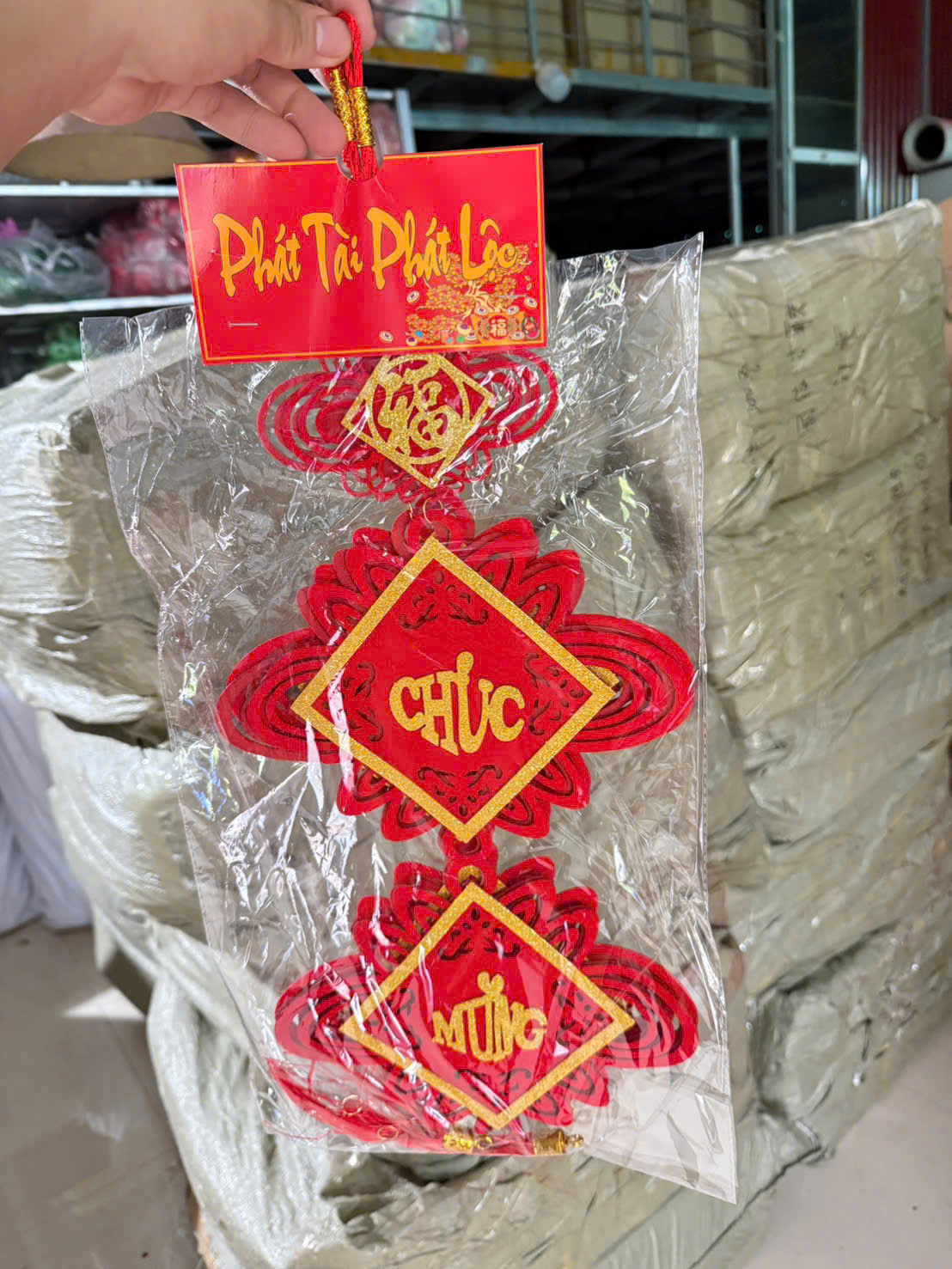 Nguồn sỉ 1 Cặp KHÁNH NHUNG TUA RUA LOẠI THƯỜNG ( CHÚC MỪNG Năm Mới - VẠN SỰ Như Ý ) Nguồn sỉ 1 Cặp KHÁNH NHUNG TUA RUA LOẠI THƯỜNG ( CHÚC MỪNG Năm Mới - VẠN SỰ Như Ý )