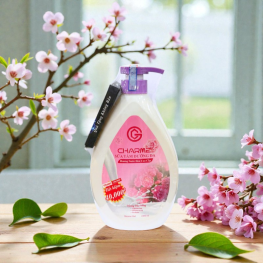 Sữa Tắm Charme Hương Hoa Hồng - Sữa Tắm Hương Nước Hoa Charme 1 Lít - 8935355901714