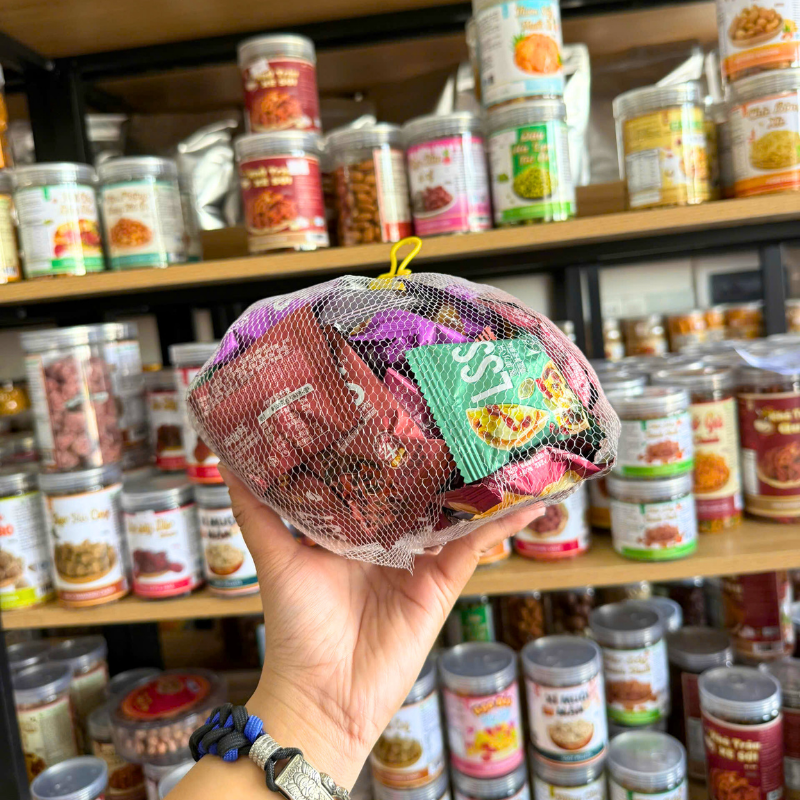 Bánh Lss - Bánh Quy Bơ Sữa Nhân Kem Thơm Ngon Túi Lưới 500g Bánh Lss - Bánh Quy Bơ Sữa Nhân Kem Thơm Ngon Túi Lưới 500g