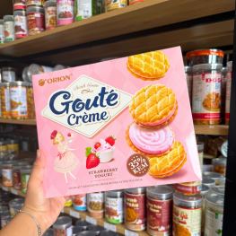 Bánh Quy Kem GOUTE CREME Vị Dâu Sữa Chua 320g - 8936029425710