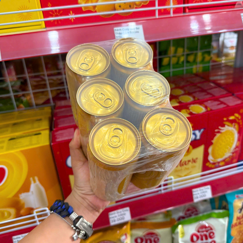 Nguồn sỉ 1 Lốc 6 Lon Nước ngọt PEPSI Lon Vàng Bản Đặc Biệt (320ml*6 lon) Nguồn sỉ 1 Lốc 6 Lon Nước ngọt PEPSI Lon Vàng Bản Đặc Biệt (320ml*6 lon)