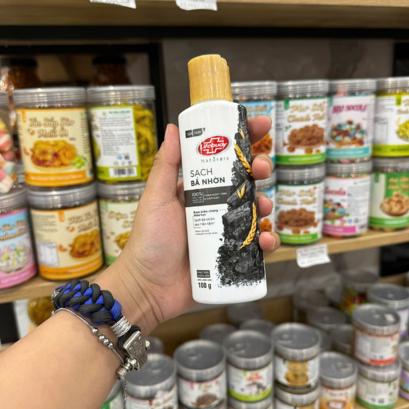 Nguồn sỉ sữa Tắm Lifebuoy Naturals Than Tre Sạch Bã Nhờn 100g Nguồn sỉ sữa Tắm Lifebuoy Naturals Than Tre Sạch Bã Nhờn 100g