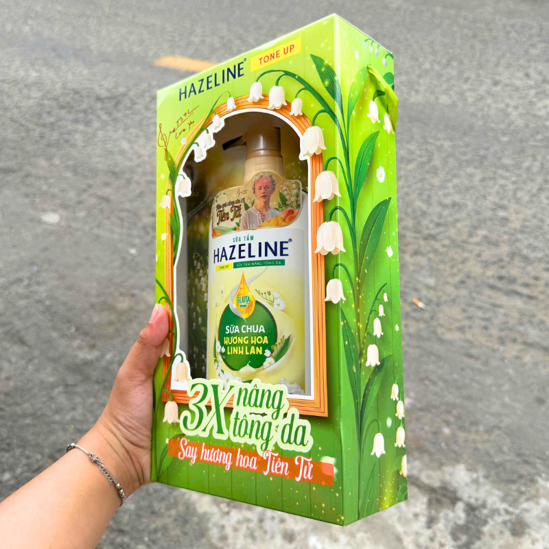 Sữa Tắm Hazeline Nâng Tông Da 3X Sữa Chua Hương Hoa Linh Lan 667ml Sữa Tắm Hazeline Nâng Tông Da 3X Sữa Chua Hương Hoa Linh Lan 667ml