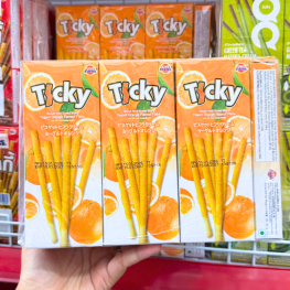 Bánh Que Đũa Phủ Yogurt Cam Ticky Uni Firms Lốc 13 Hộp - Màu Cam - 8858694610225