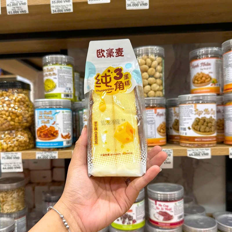 5 Cái Bánh Bông Lan Tam Giác CHUNSANJIAO Vị Phô Mai - Màu Vàng 5 Cái Bánh Bông Lan Tam Giác CHUNSANJIAO Vị Phô Mai - Màu Vàng