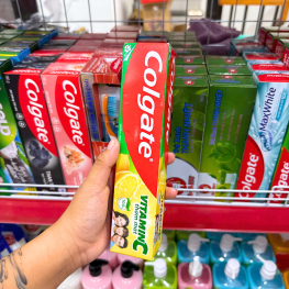 Kem Đánh Răng COLGATE Vitamin C Thơm Mát 170g - 8850006933022