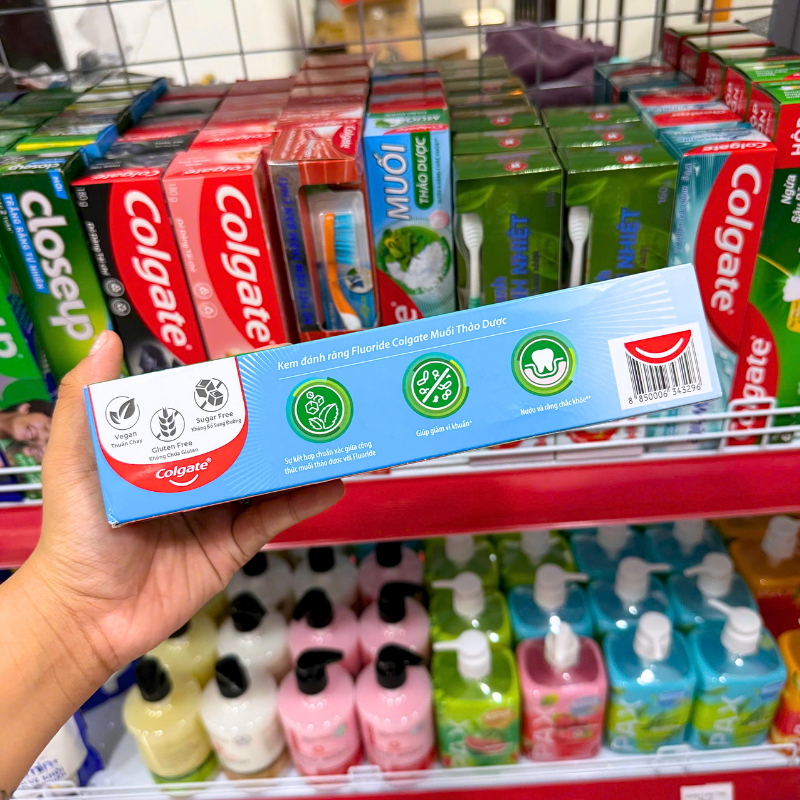 Giá sỉ kem Đánh Răng Colgate Muối Thảo Dược 225g Giá sỉ kem Đánh Răng Colgate Muối Thảo Dược 225g