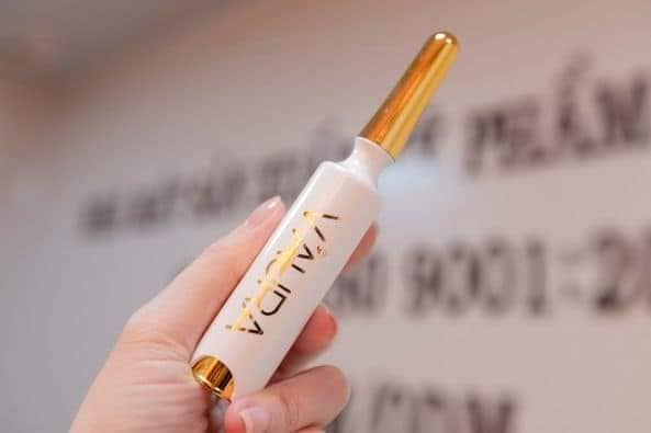 Cấy Hồng Môi Vaura Master Lips V3 Extra X9 được chiết xuất từ thành phần thiên nhiên