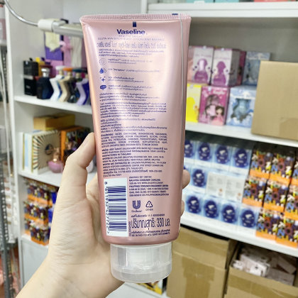 Sữa Dưỡng Thể Vaseline 10X Màu Hồng